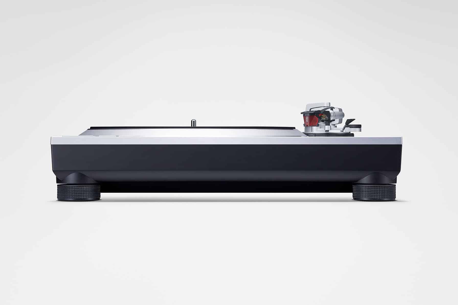 Technics SL 1500C