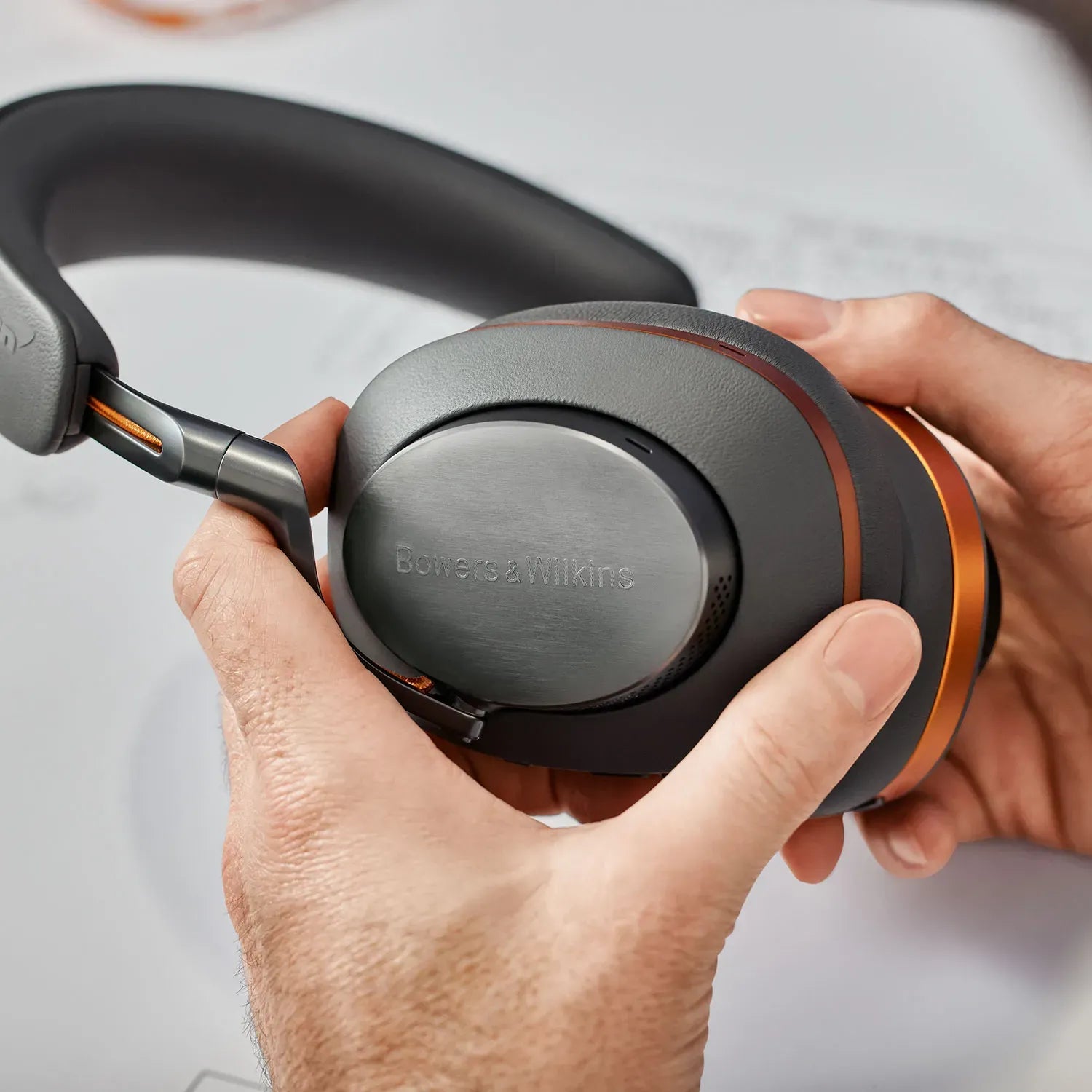 Bowers & Wilkins PX8 McLaren - Cuffie