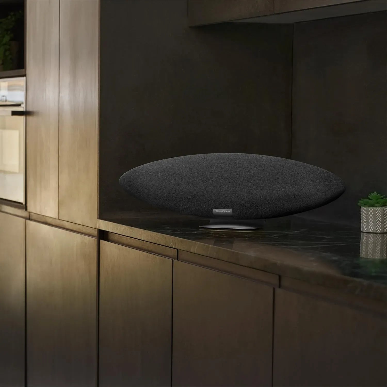 Bowers & Wilkins Zeppelin Pro Edition - Diffusori da scaffale