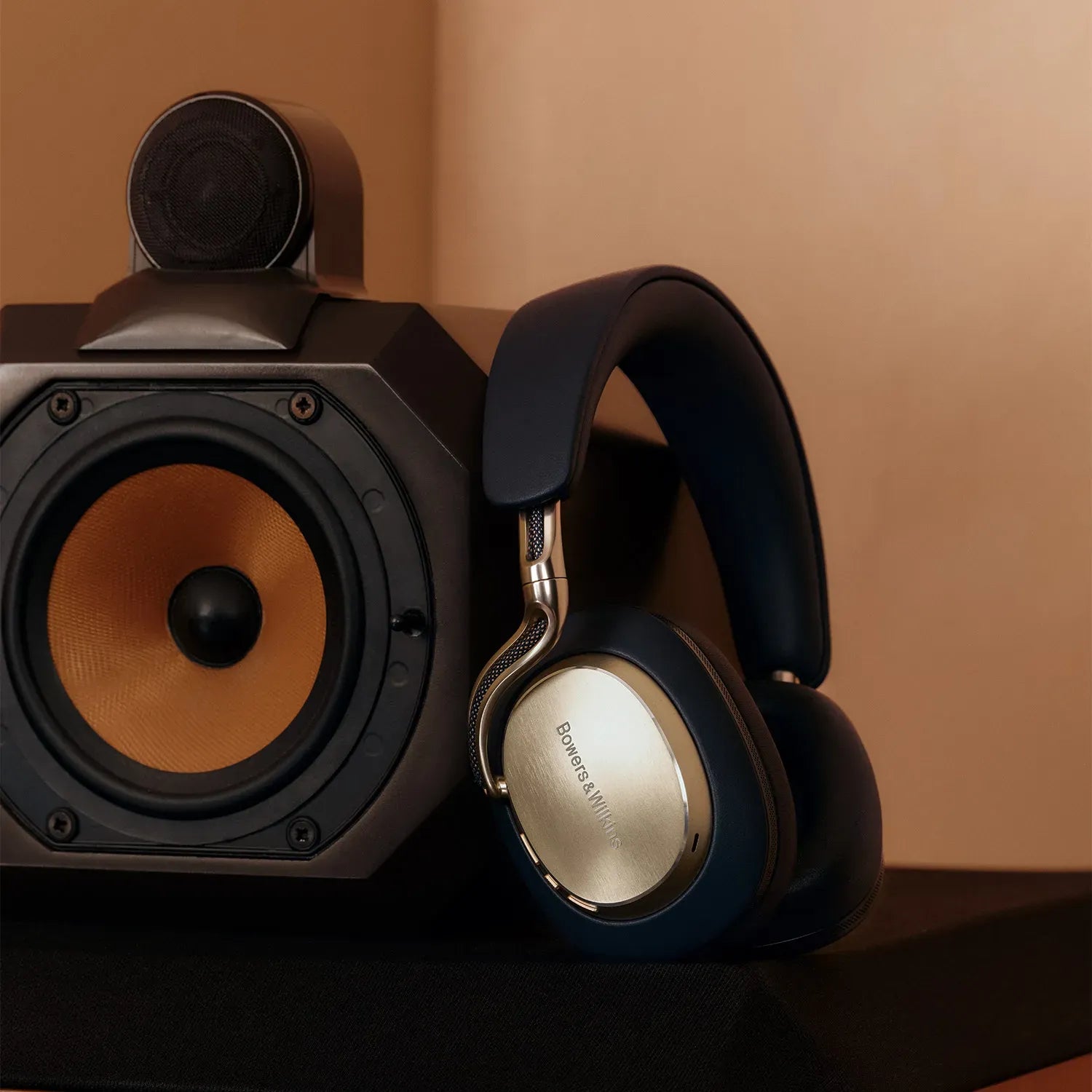 Bowers & Wilkins PX8 S2 - Cuffie